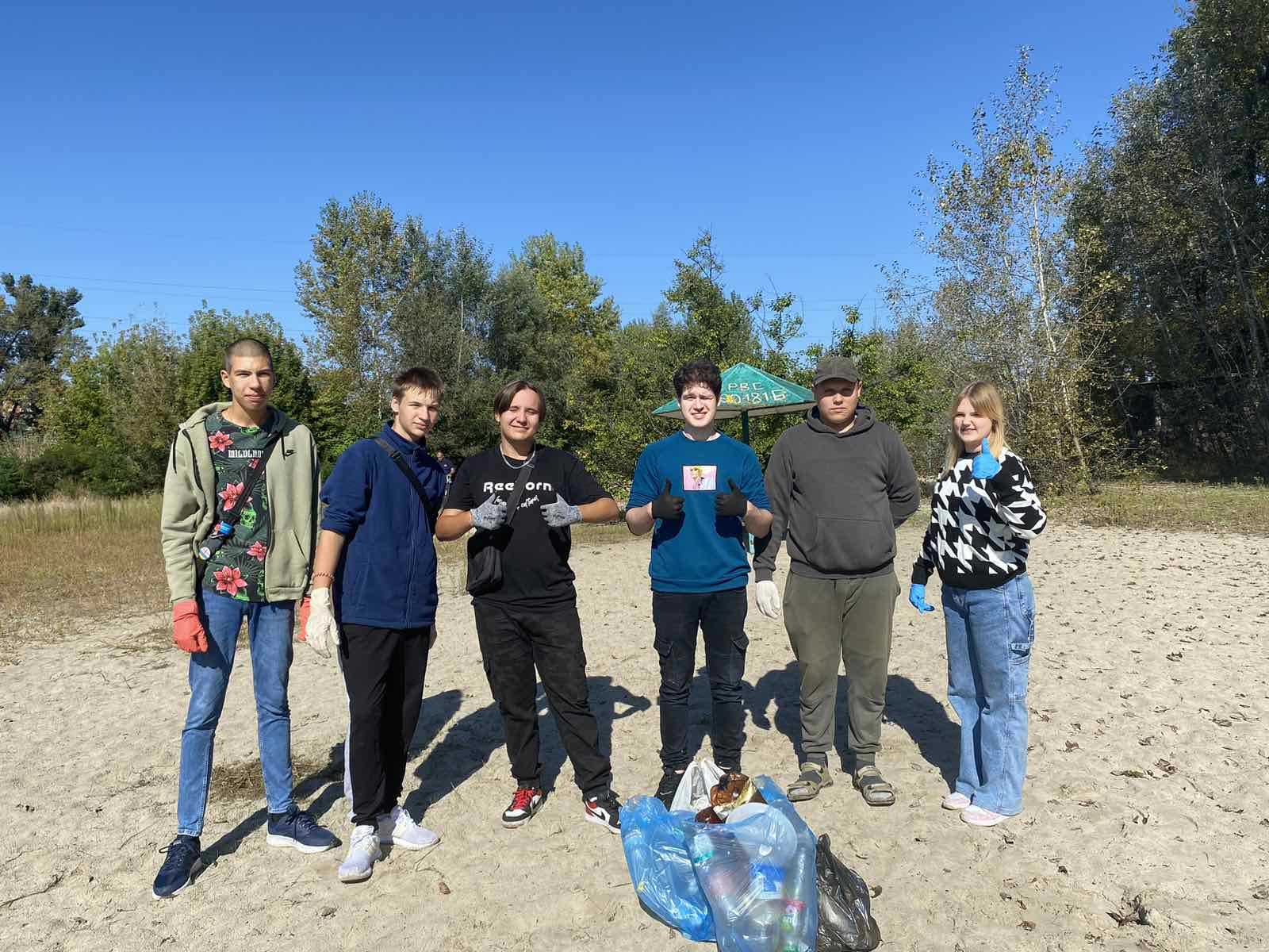 Хай небо буде мирним, а Україна чистою