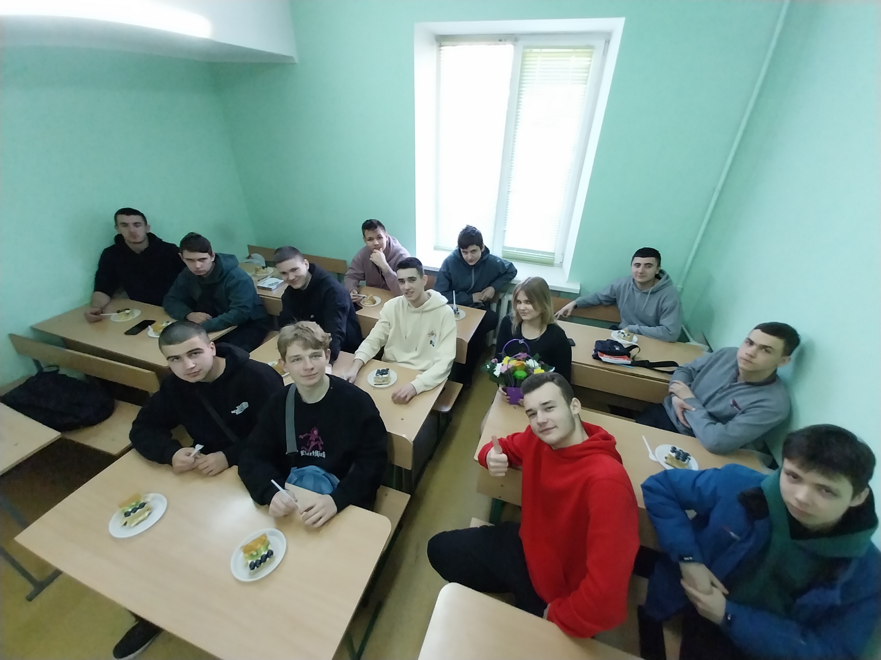 Здобувачі освіти групи 11-О підготували презентацію, присвячену Міжнародному дню прав жінок і миру.