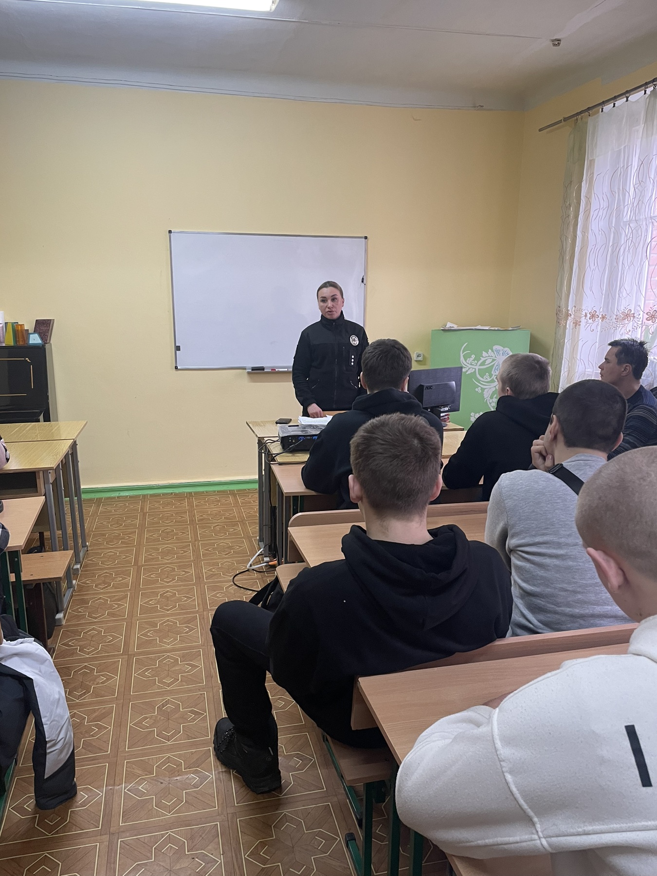 Зустріч студентів І курсу з ювенальним інспектором відділення поліції
